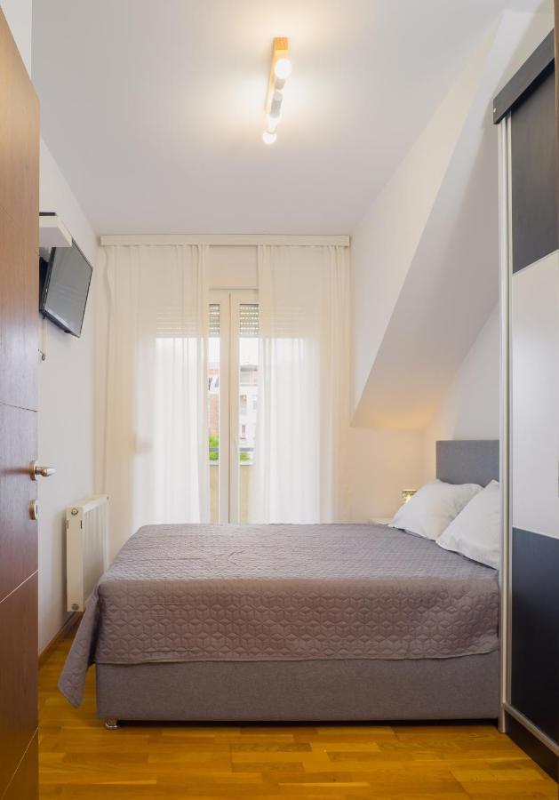 Apartment Neo 2 Free Parking Novi Sad Dış mekan fotoğraf