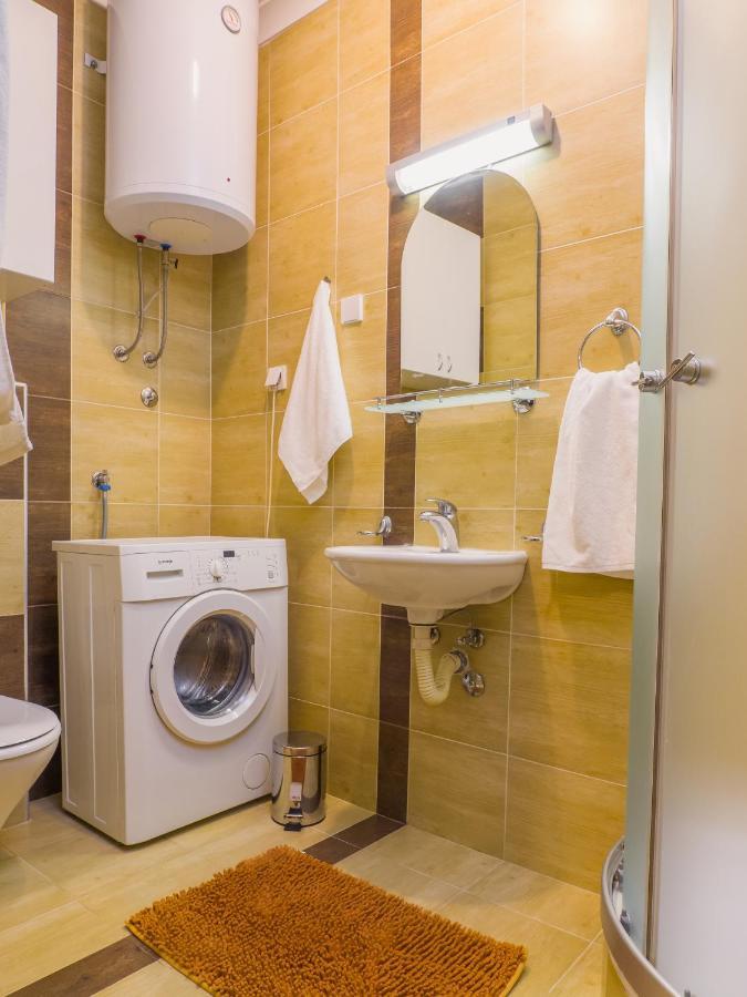 Apartment Neo 2 Free Parking Novi Sad Dış mekan fotoğraf